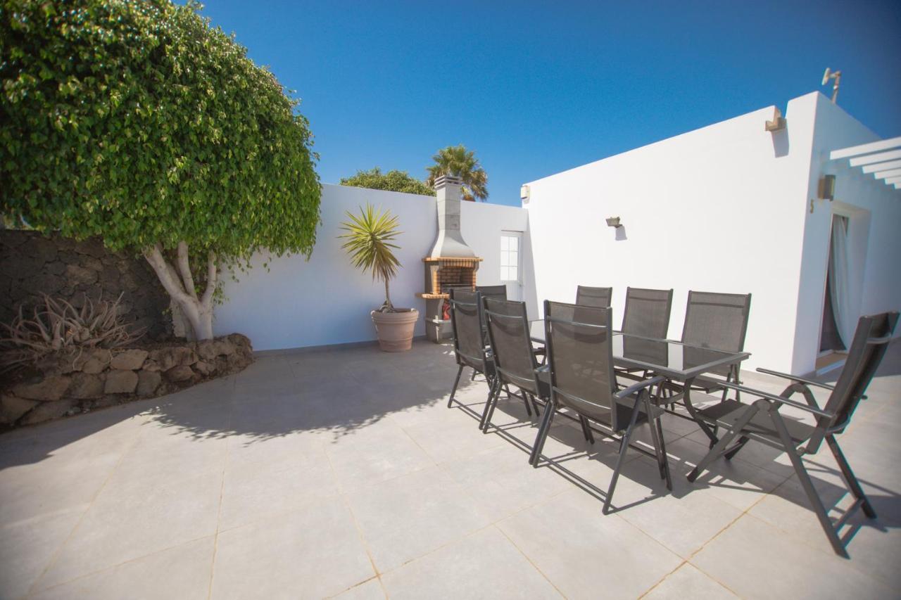 Casa Conil With A Private 25 Meter Heated Pool Villa Exterior photo